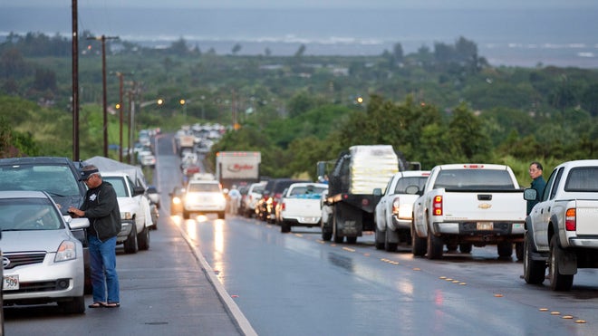 Tsunami: Hawaii evacuations